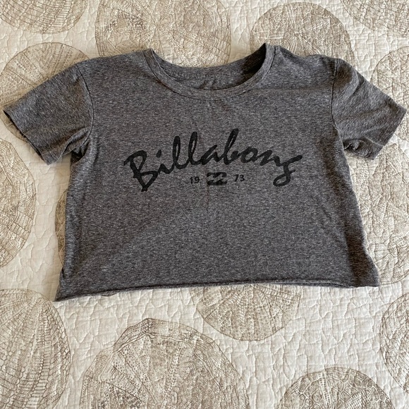 Billabong Tops - Billabong crop top.  Xs